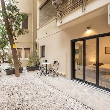 Zen Tulip, Kolonaki Apartment